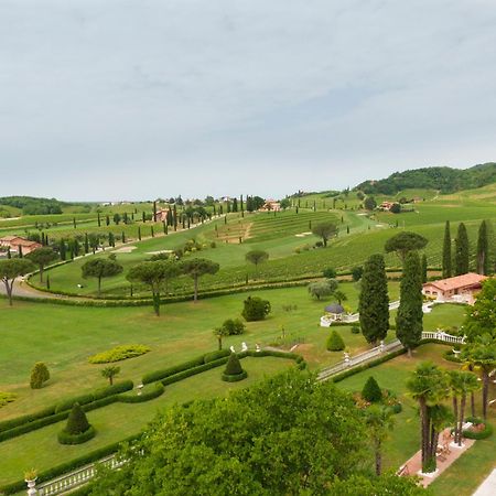 Готель Castello Di Spessa - Residenze D'Epoca Capriva del Friuli Екстер'єр фото